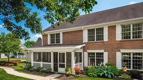 103 Shannon Ln, Granville, OH 43023