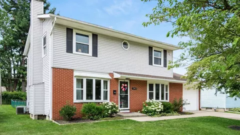 747 Maxola Ave, Newark, OH 43055