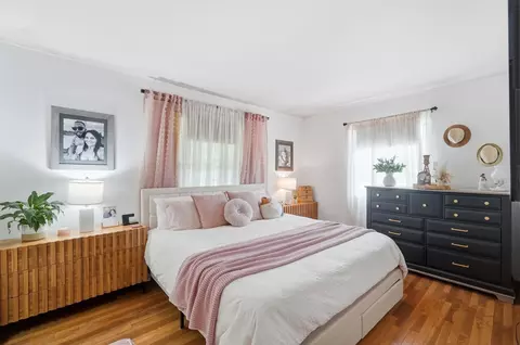 Bedroom - 1801 Beacon St, Springfield, OH 45505 photo 1 of 12