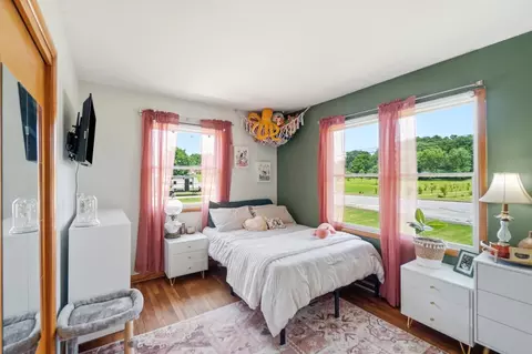 Bedroom - 1801 Beacon St, Springfield, OH 45505 photo 7 of 12