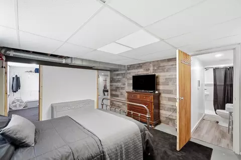Bedroom - 1801 Beacon St, Springfield, OH 45505 photo 12 of 12