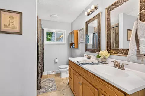 Bath - 10440 Borror Rd, Orient, OH 43146 photo 1 of 4