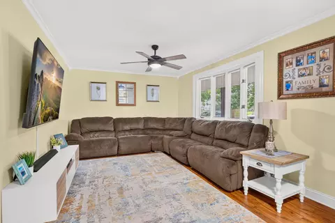 Living - 10440 Borror Rd, Orient, OH 43146 photo 1 of 5