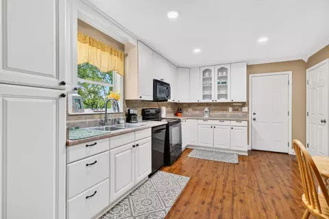 Kitchen - 10440 Borror Rd, Orient, OH 43146 photo 1 of 4