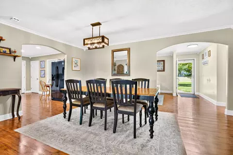 Dining - 10440 Borror Rd, Orient, OH 43146 photo 4 of 4