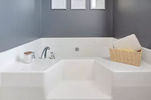 Bath - 27611 Kime Holderman Rd, Circleville, OH 43113 photo 7 of 10