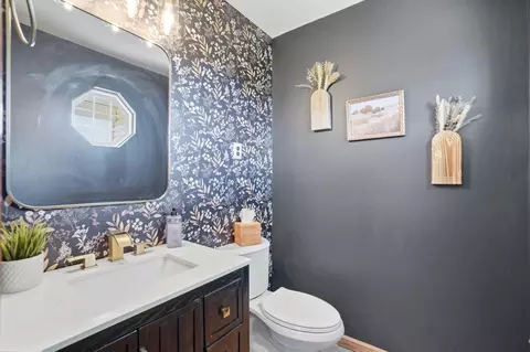 Bath - 27611 Kime Holderman Rd, Circleville, OH 43113 photo 1 of 10