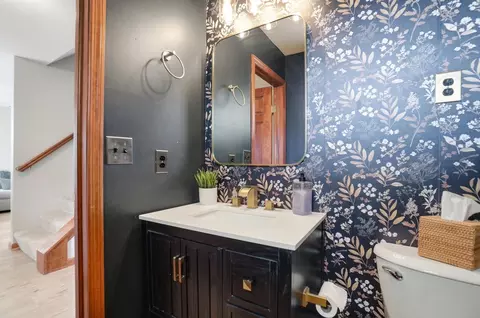 Bath - 27611 Kime Holderman Rd, Circleville, OH 43113 photo 2 of 10