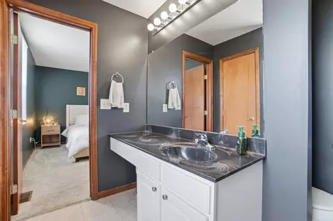 Bath - 27611 Kime Holderman Rd, Circleville, OH 43113 photo 4 of 10