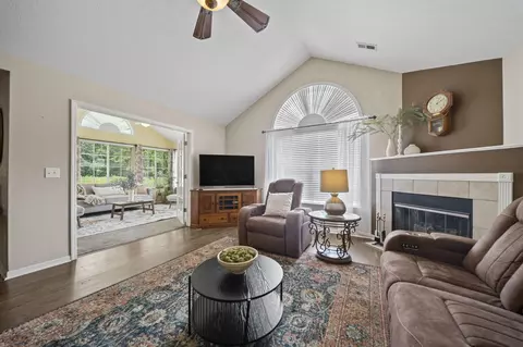 217 Stonegate Loop, Pataskala, OH 43062 photo 9
