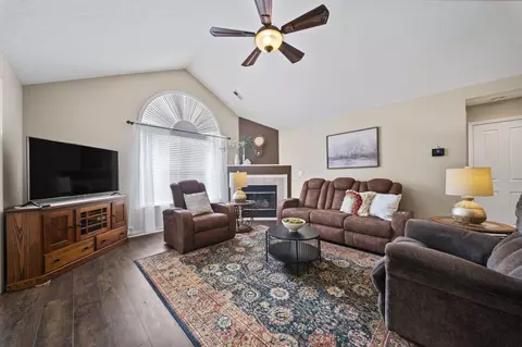 217 Stonegate Loop, Pataskala, OH 43062 photo 8