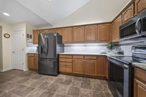 217 Stonegate Loop, Pataskala, OH 43062 photo 18