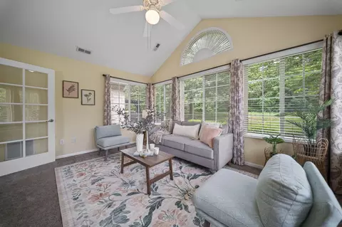 217 Stonegate Loop, Pataskala, OH 43062 photo 12