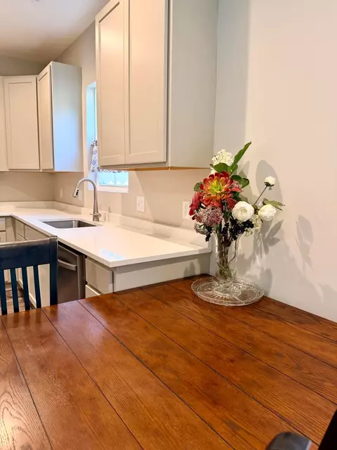 Kitchen - 225 Lenell Loop, Delaware, OH 43015 photo 1 of 5