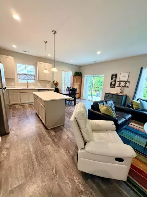 Kitchen - 225 Lenell Loop, Delaware, OH 43015 photo 5 of 5