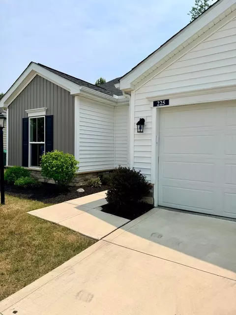 Exterior - 225 Lenell Loop, Delaware, OH 43015 photo 3 of 3