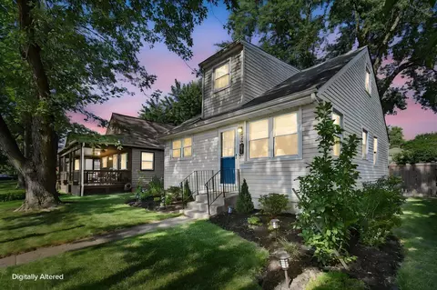 826 Mcclain Rd, Columbus, OH 43212