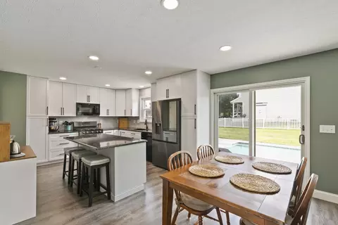 Kitchen - 5675 Stevens Dr, Orient, OH 43146 photo 1 of 5