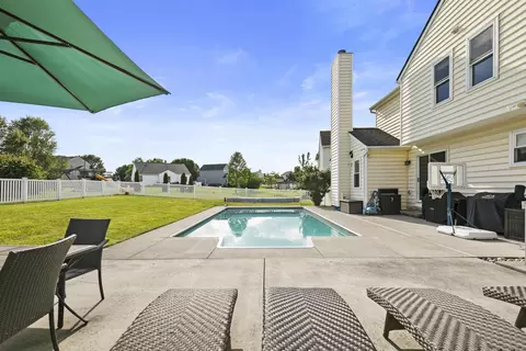 Exterior - 5675 Stevens Dr, Orient, OH 43146 photo 6 of 10