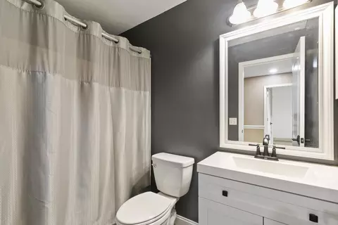 Bath - 5675 Stevens Dr, Orient, OH 43146 photo 3 of 4
