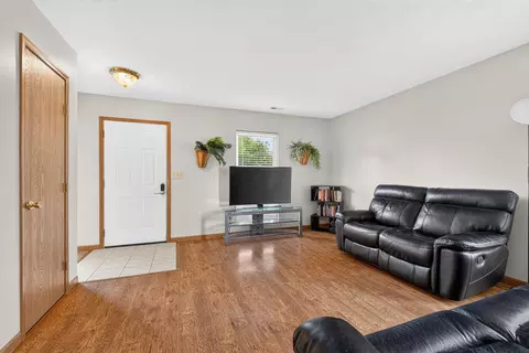 Other - 3885 Farm Brook Ln, Columbus, OH 43204 photo 2 of 8