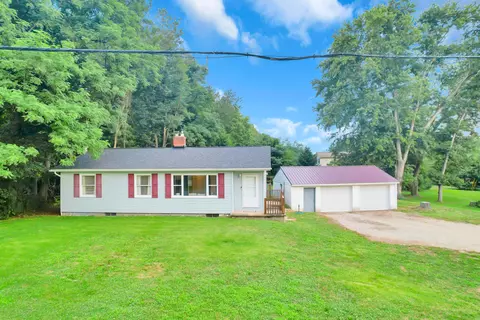 930 Lake Rd SE, Lancaster, OH 43130