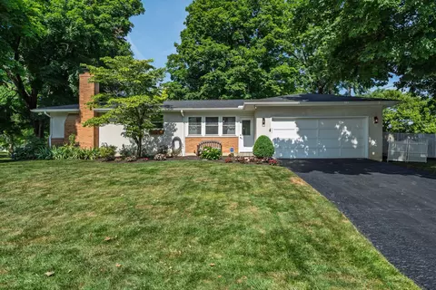 1102 Kennington Ave, Columbus, OH 43220