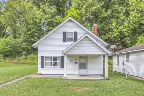 1392 4th St, Logan, OH 43138
