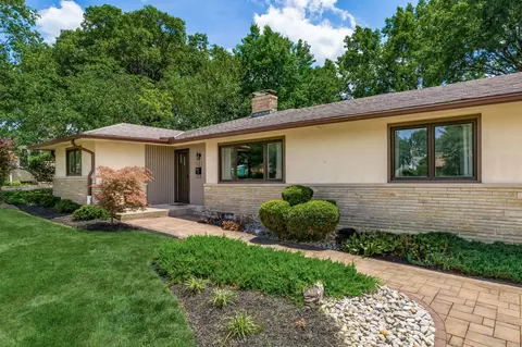 181 Village Dr, Columbus, OH 43214