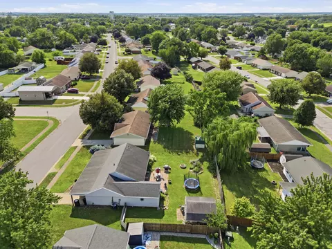 View/Area - 1725 Sioux Dr, Circleville, OH 43113 photo 3 of 7