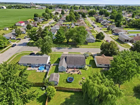 View/Area - 1725 Sioux Dr, Circleville, OH 43113 photo 5 of 7