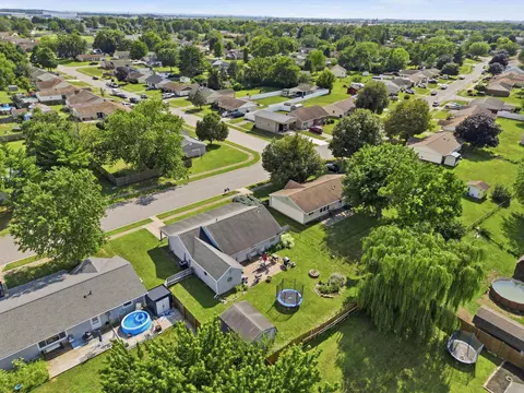 View/Area - 1725 Sioux Dr, Circleville, OH 43113 photo 4 of 7