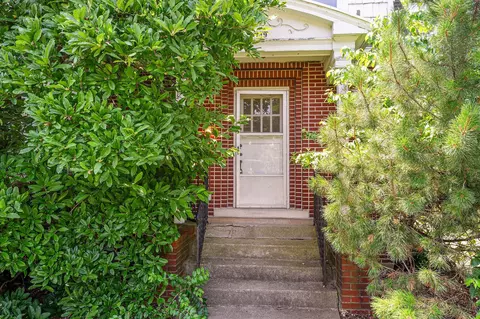 549 E North Broadway St, Columbus, OH 43214