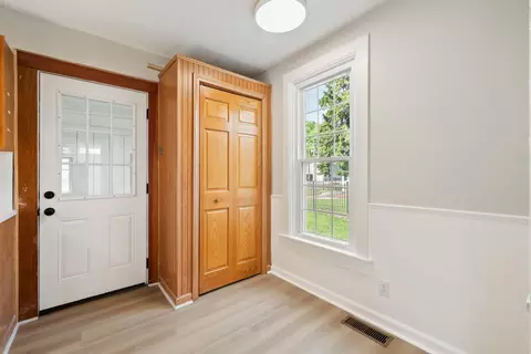 Entry Way - 306 E Water St, Prospect, OH 43342 photo 2 of 8