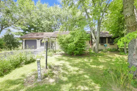 2024 Owens Rd W, Prospect, OH 43342