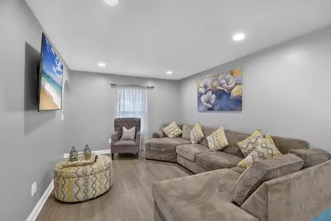 Living - 15 Tabilore Loop, Delaware, OH 43015 photo 6 of 7