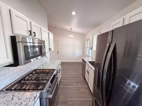 932 Lincoln Dr, Circleville, OH 43113 photo 7