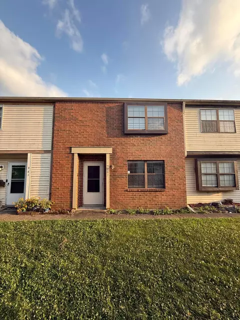963 Cross Country Dr W #C, Westerville, OH 43081