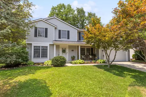 197 S Fork Cir, Pataskala, OH 43062