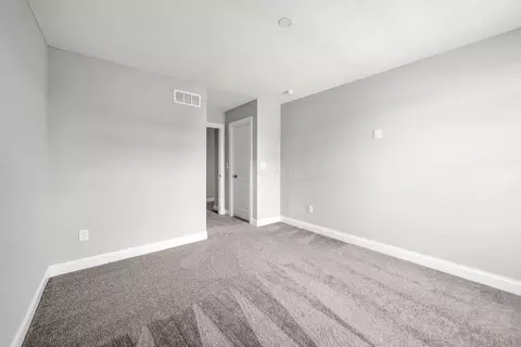 Bedroom - 324 W Wind Rd, Delaware, OH 43015 photo 5 of 5