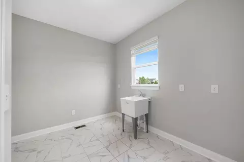 Other - 324 W Wind Rd, Delaware, OH 43015 photo 5 of 21