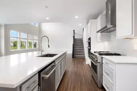 Kitchen - 324 W Wind Rd, Delaware, OH 43015 photo 5 of 7