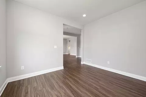 Living - 324 W Wind Rd, Delaware, OH 43015 photo 2 of 8