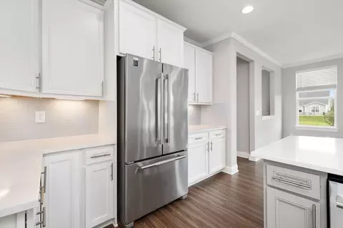 Kitchen - 324 W Wind Rd, Delaware, OH 43015 photo 6 of 7