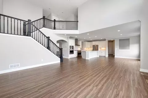 Living - 324 W Wind Rd, Delaware, OH 43015 photo 5 of 8