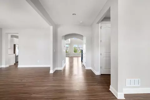 Entry Way - 324 W Wind Rd, Delaware, OH 43015 photo 1 of 11