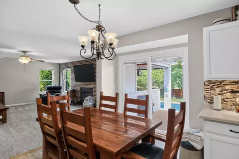 Dining - 113 N Ruby Red Ln #8852, Delaware, OH 43015 photo 2 of 2