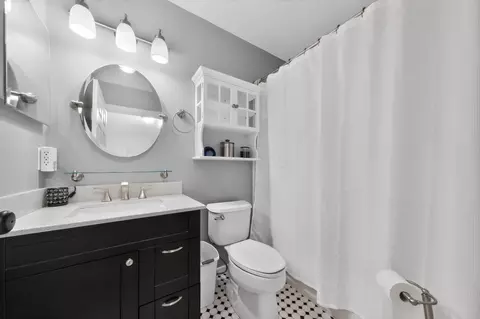 Bath - 113 N Ruby Red Ln #8852, Delaware, OH 43015 photo 2 of 2