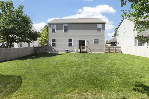 Exterior - 2660 Spring Grove Ave, Lancaster, OH 43130 photo 6 of 9
