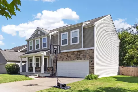 Exterior - 2660 Spring Grove Ave, Lancaster, OH 43130 photo 3 of 9